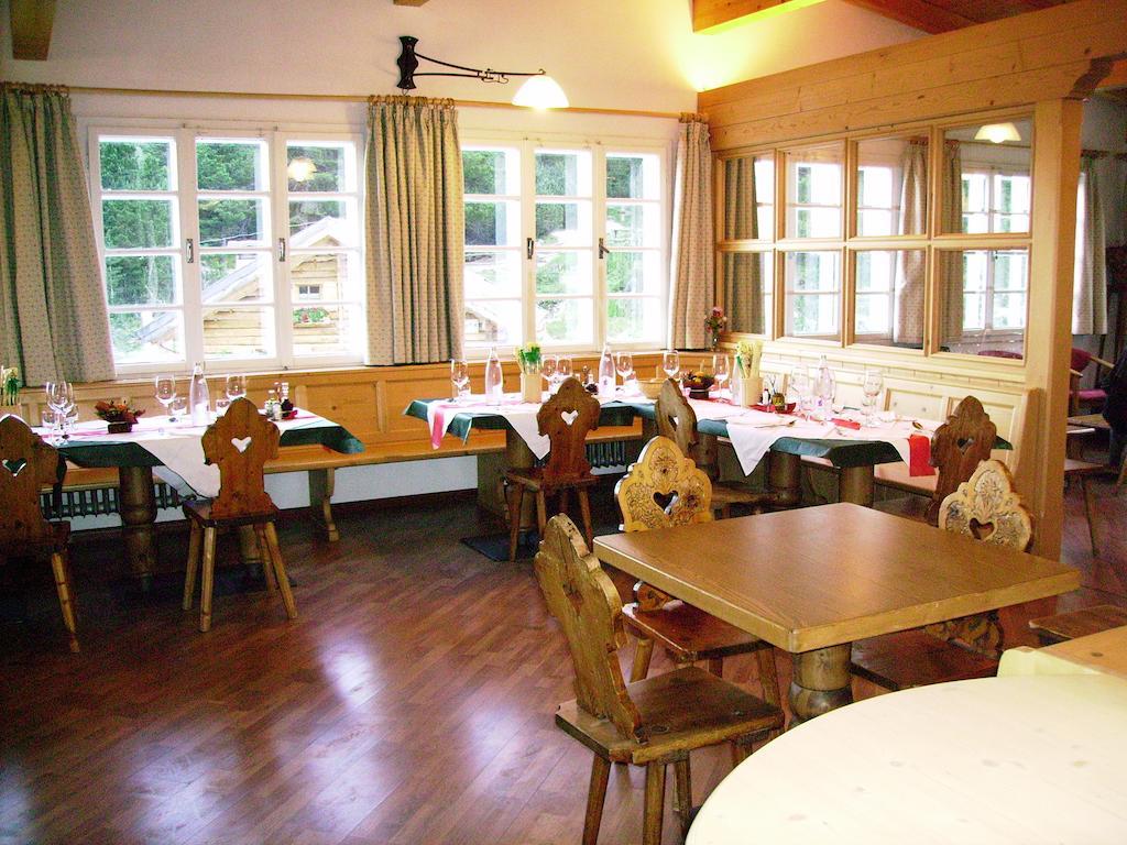 Rifugio Gardeccia Hutte Hotel Pozza di Fassa Kültér fotó