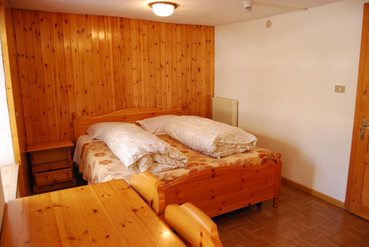 Rifugio Gardeccia Hutte Hotel Pozza di Fassa Szoba fotó